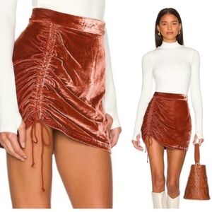 Free People X REVOLVE Vivienne Velvet Mini Skirt in Burnt Orange. - size 2